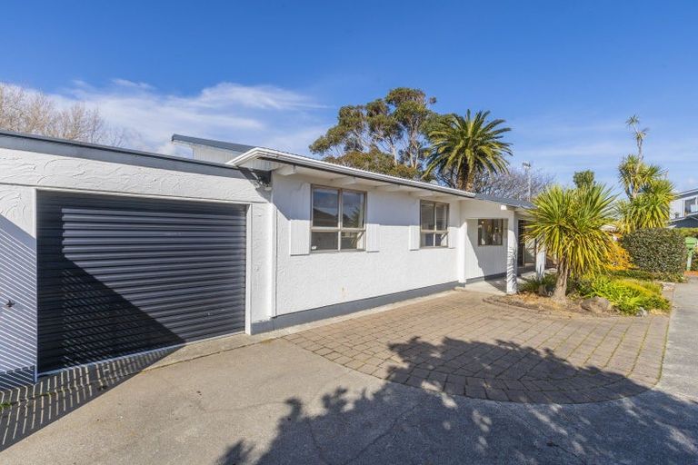 Photo of property in 32a Mahana Road, Paraparaumu Beach, Paraparaumu, 5032