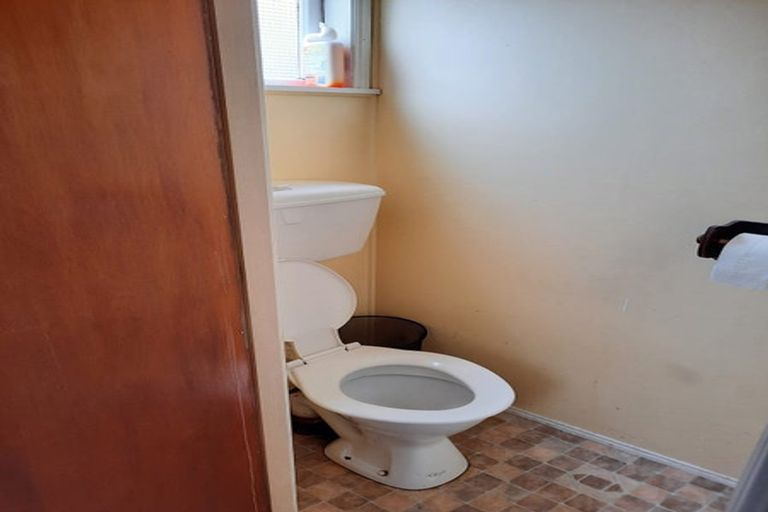 Photo of property in 73a Kenderdine Road, Papatoetoe, Auckland, 2025