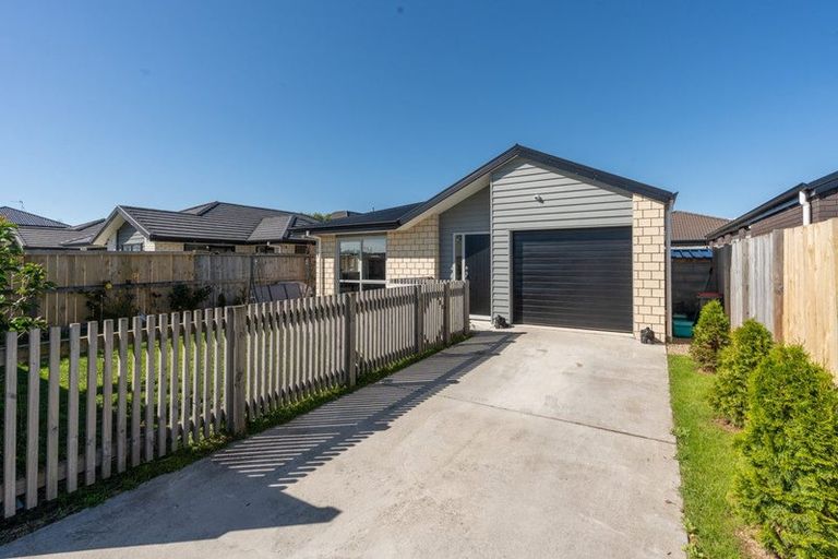 Photo of property in 37 Maanihi Drive, Rototuna North, Hamilton, 3210