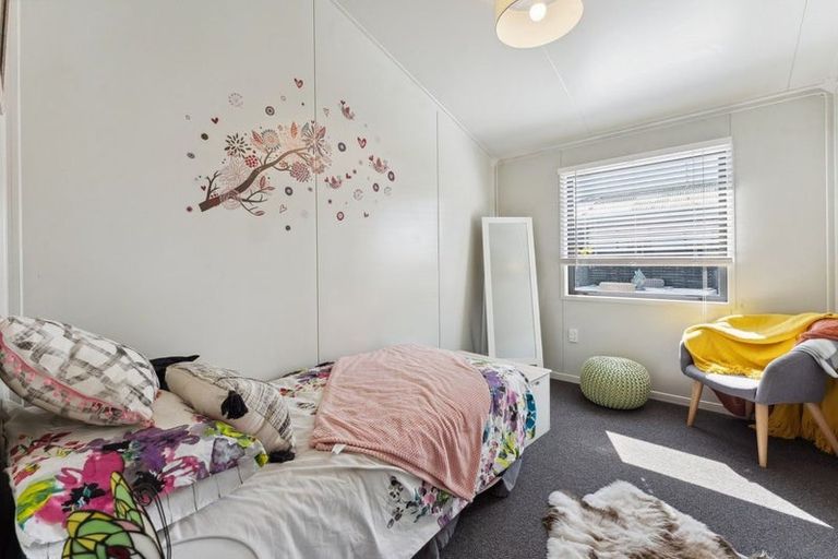 Photo of property in 68 Grey Street, Woodville, 4920