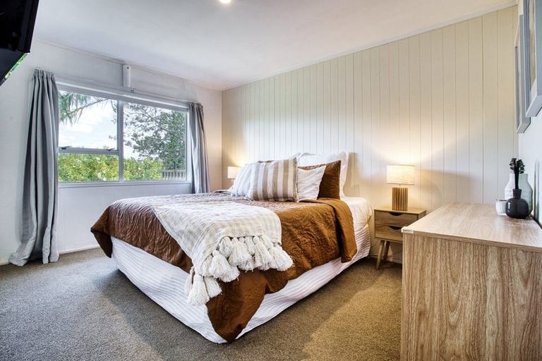 Photo of property in 2/34 Bayview Road, Bayview, Auckland, 0629