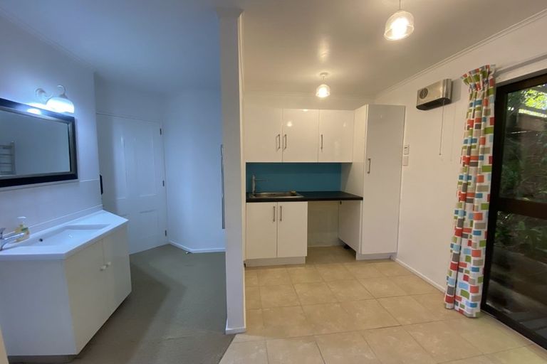 Photo of property in 8b Amelia Crescent, Waikawa, Picton, 7220