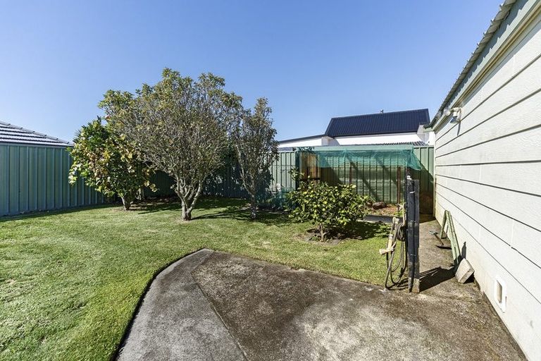 Photo of property in 11 Desmond Place, Bell Block, New Plymouth, 4312