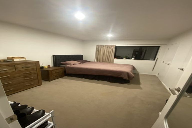 Photo of property in 7 Korama Lane, New Lynn, Auckland, 0600