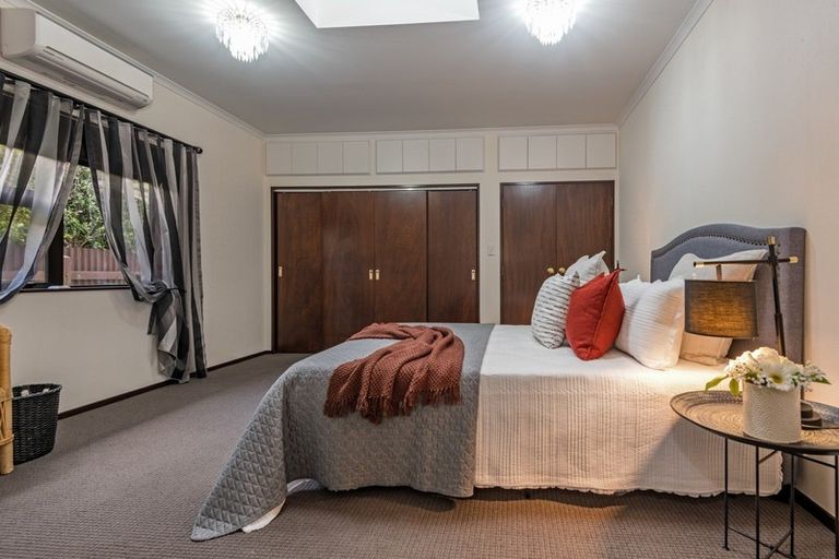 Photo of property in 18 Brightwater Terrace, Terrace End, Palmerston North, 4410