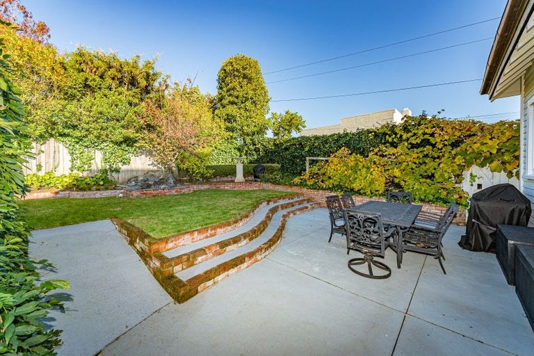 Photo of property in 12 Brassey Road, Saint Johns Hill, Whanganui, 4500