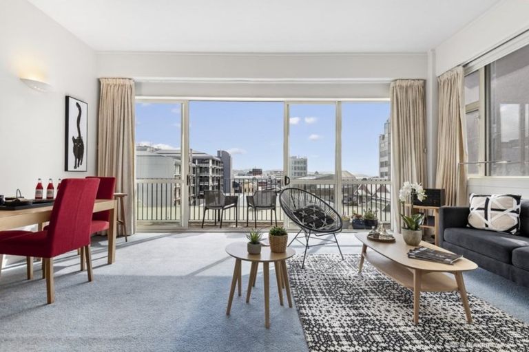 Photo of property in De Vere Apartments, 9/23 Tennyson Street, Te Aro, Wellington, 6011