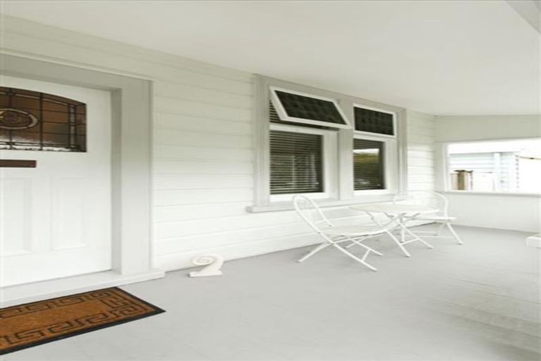 Photo of property in 10 Garden Terrace, Devonport, Auckland, 0624