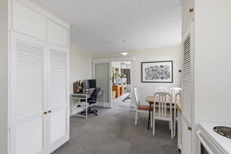 Photo of property in 21 Holland Street, Wainuiomata, Lower Hutt, 5014