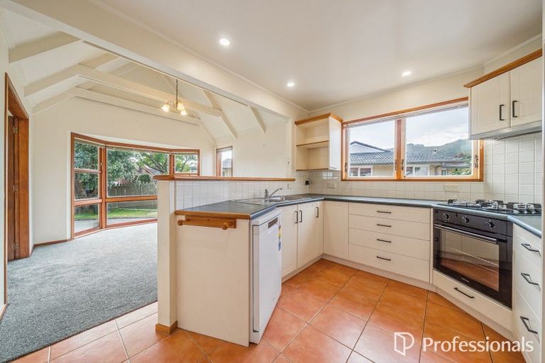 Photo of property in 3 Mcenroe Grove, Naenae, Lower Hutt, 5011