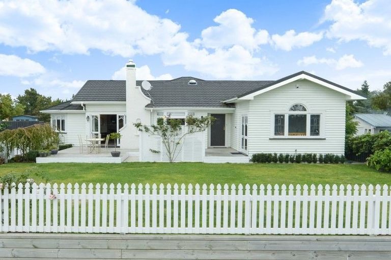 Photo of property in 55 Lake Crescent, Hamilton Lake, Hamilton, 3204
