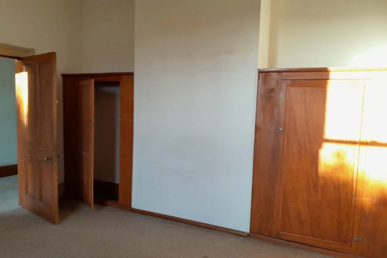 Photo of property in 30 Wharfe Street, South Hill, Oamaru, 9400