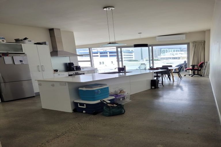Photo of property in 25u1 Home Street, Mount Victoria, Wellington, 6011
