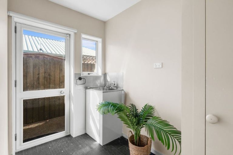 Photo of property in 2 Cardigan Bay Place, Addington, Christchurch, 8024