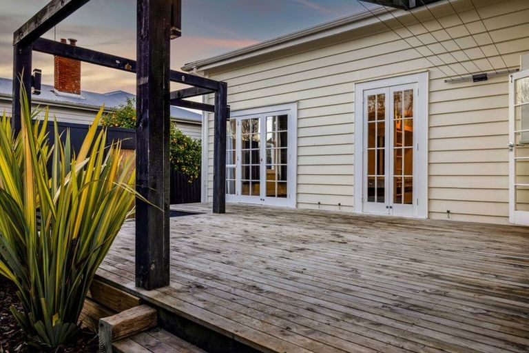 Photo of property in 120 Manawapou Road, Hawera, 4610