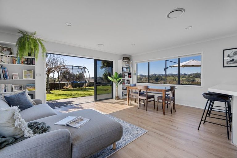 Photo of property in 38 Kereru Place, Pyes Pa, Tauranga, 3112