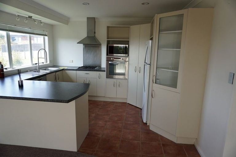 Photo of property in 4 Comber Place, Johnsonville, Wellington, 6037