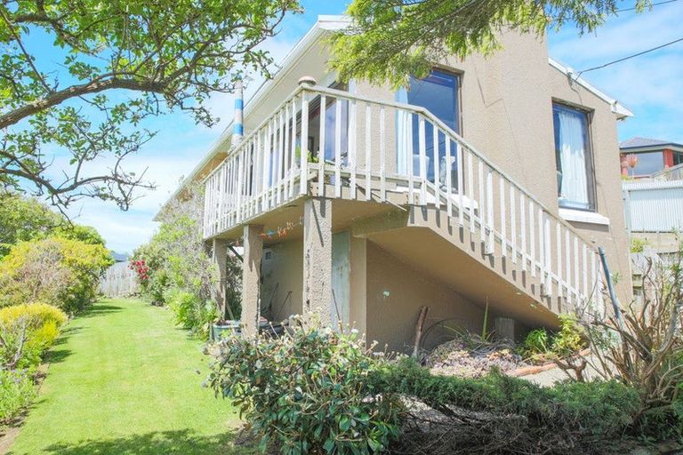 Photo of property in 46 Walker Street, Bluff, 9814