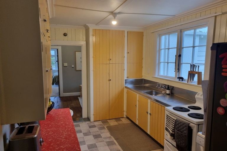 Photo of property in 18 Maunder Street, Marton, 4710