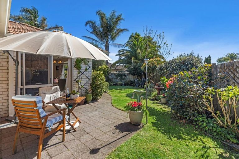 Photo of property in 17 Saint Heliers Place, Papamoa Beach, Papamoa, 3118
