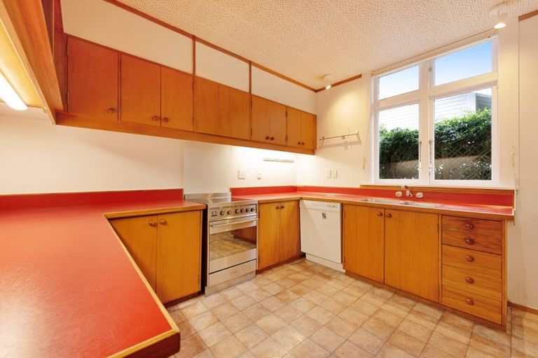 Photo of property in 20 Beauchamp Street, Karori, Wellington, 6012