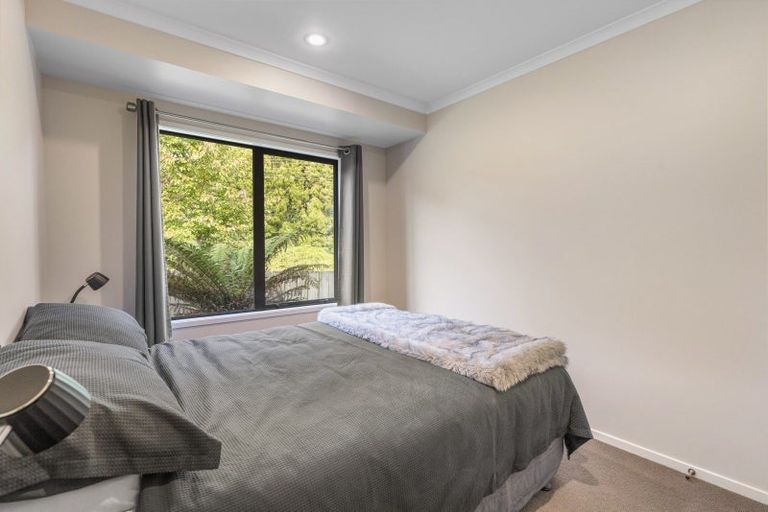 Photo of property in 19 Brompton Close, Richmond Heights, Taupo, 3330