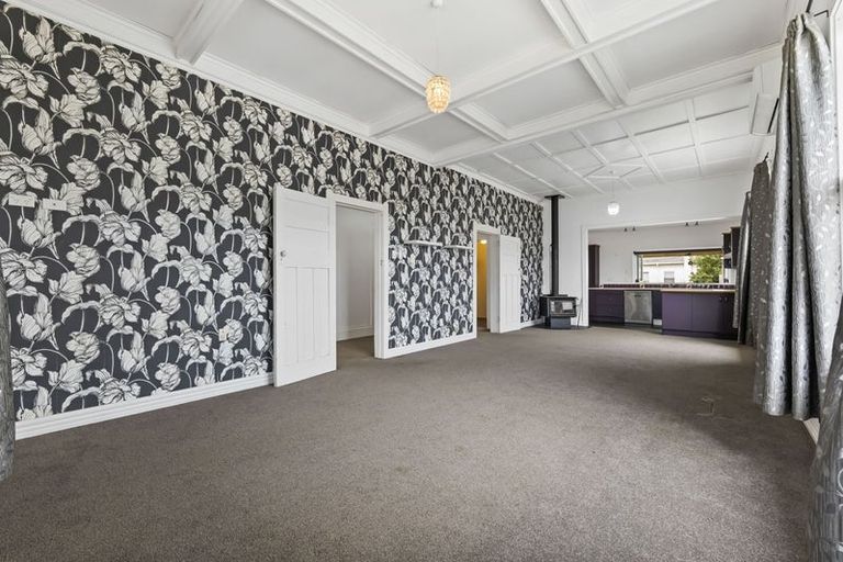 Photo of property in 278 South Road, Hawera, 4610