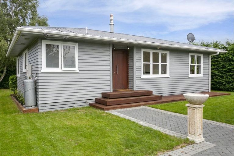 Photo of property in 50 Te Hatepe Avenue, Taupo, 3330