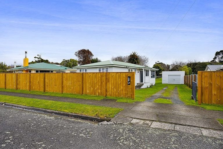 Photo of property in 2 Puriri Street, Hawera, 4610