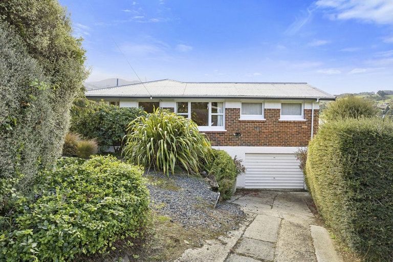 Photo of property in 57 Marion Street, Macandrew Bay, Dunedin, 9014