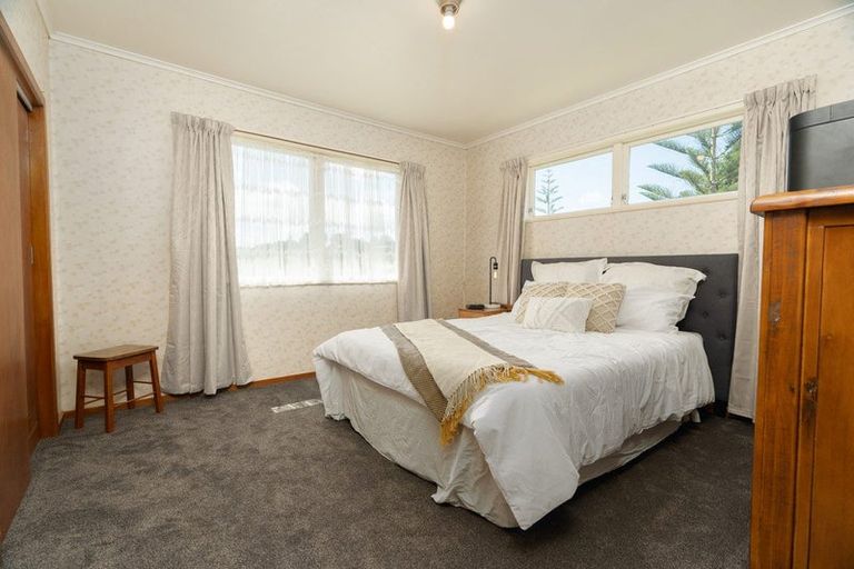 Photo of property in 53 Ogle Crescent, Te Kamo, Whangarei, 0112