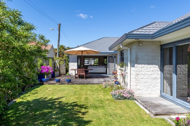 Photo of property in 9a Collingwood Street, Waterloo, Lower Hutt, 5011
