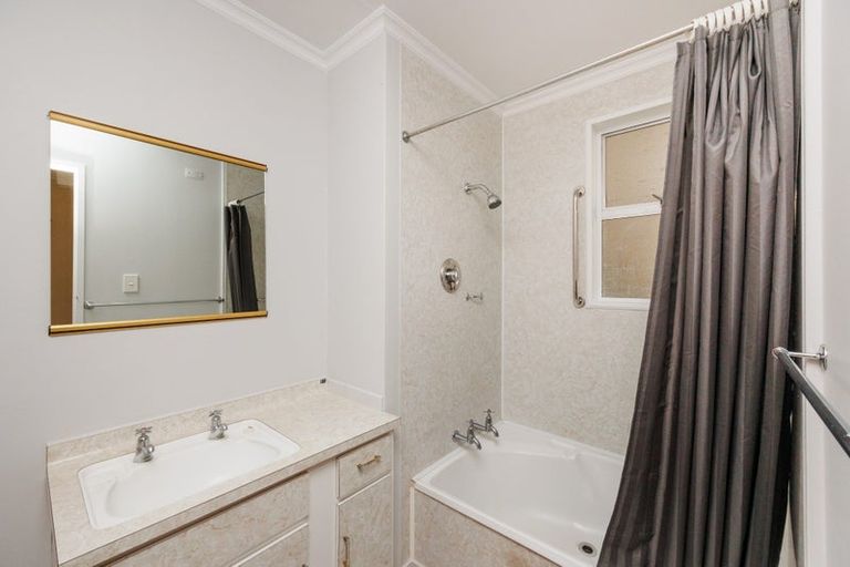 Photo of property in 2/625 Church Street, Terrace End, Palmerston North, 4410