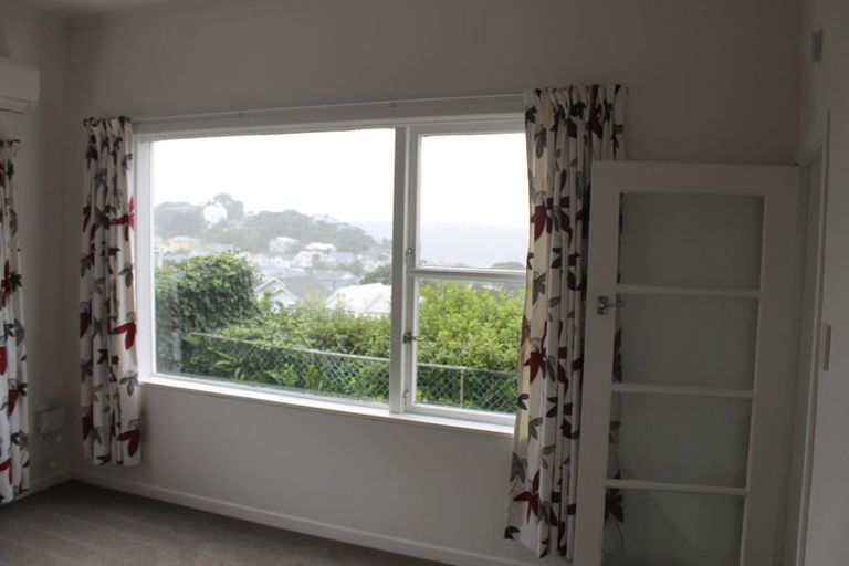Photo of property in 2/87 Rakau Road, Hataitai, Wellington, 6021