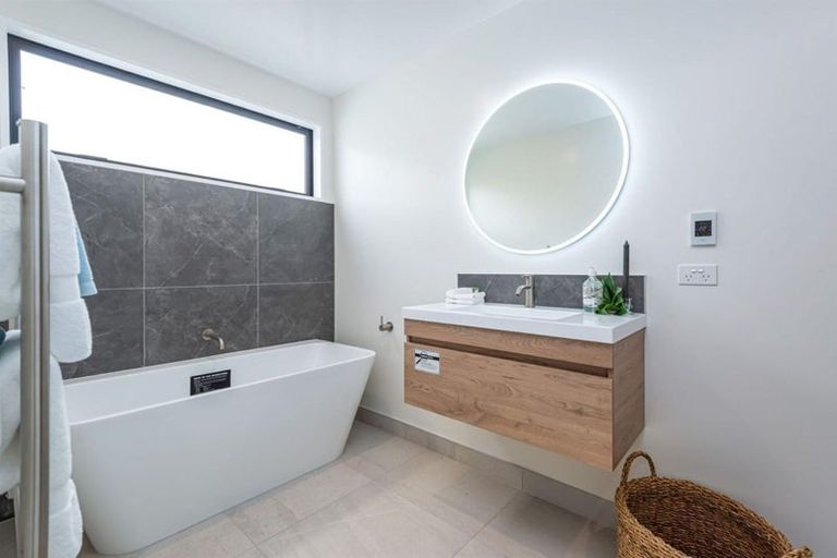 Photo of property in 3/10 Bishop Street, St Albans, Christchurch, 8014