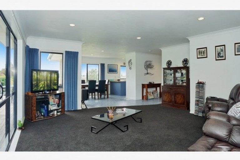 Photo of property in 12 Kiri Place, Te Puke, 3119