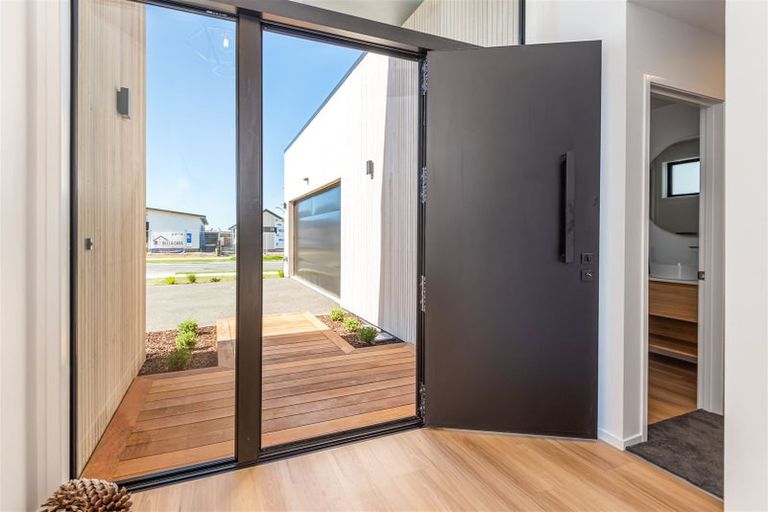 Photo of property in 37 Hotere Street, Rangiora, 7400