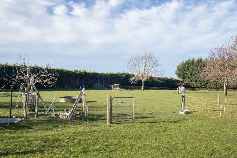 Photo of property in 81 Morris Road, Newland, Ashburton, 7772