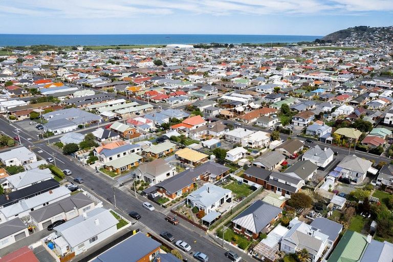 Photo of property in 16 Eskvale Street, Saint Kilda, Dunedin, 9012