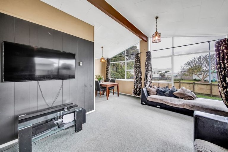 Photo of property in 3 Trimble Place, Bell Block, New Plymouth, 4312