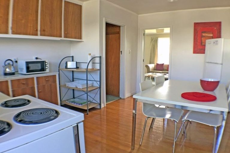 Photo of property in 3/94 Charles Street, Waltham, Christchurch, 8011