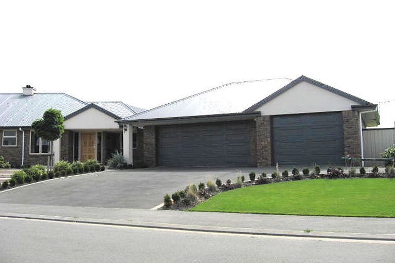 Photo of property in 1 Derby Close, Prebbleton, 7604