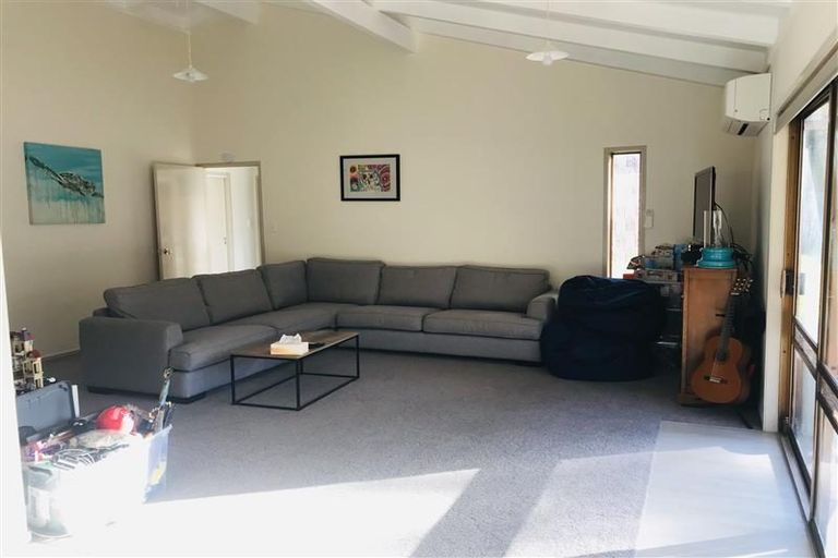 Photo of property in 65 John Downs Drive, Browns Bay, Auckland, 0630