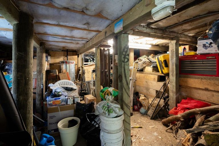 Photo of property in 56 Tilley Road, Paekakariki, 5034