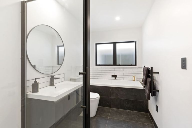 Photo of property in 13 Hikuwai Lane, Warkworth, 0910