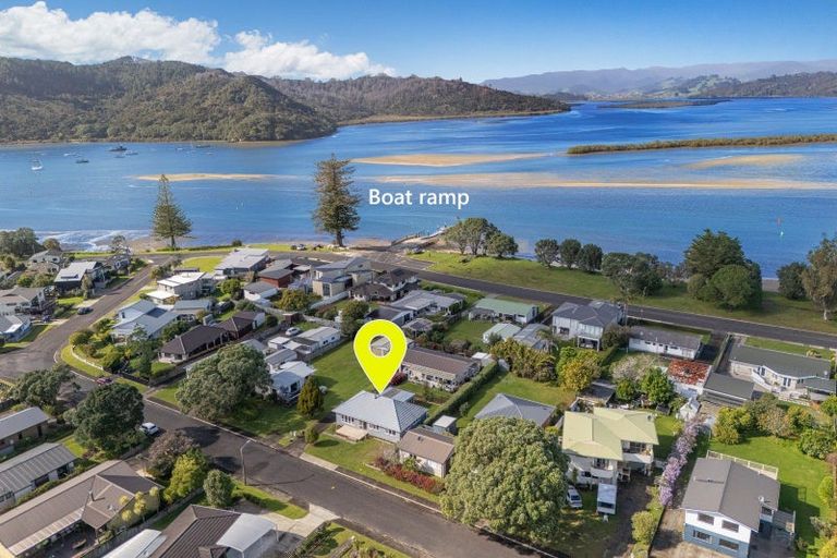 Photo of property in 80a Catherine Crescent, Whitianga, 3510