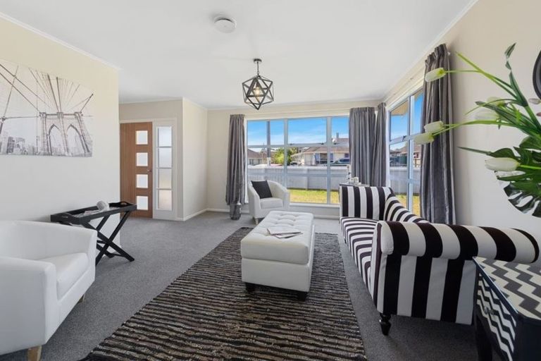 Photo of property in 11 Jordan Road, Mangere, Auckland, 2022