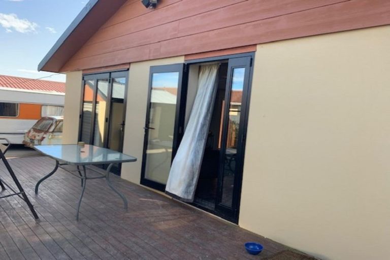 Photo of property in 2/241 Waterloo Road, Hornby, Christchurch, 8042