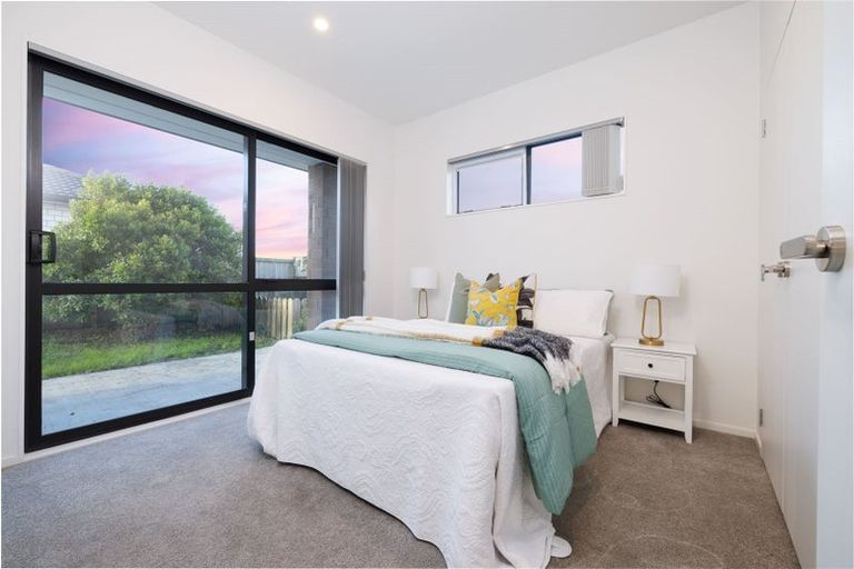 Photo of property in 21 Sapwood Crescent, Takanini, 2110