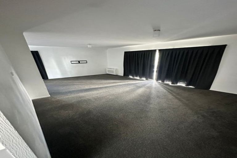 Photo of property in 24 Garton Drive, Massey, Auckland, 0614